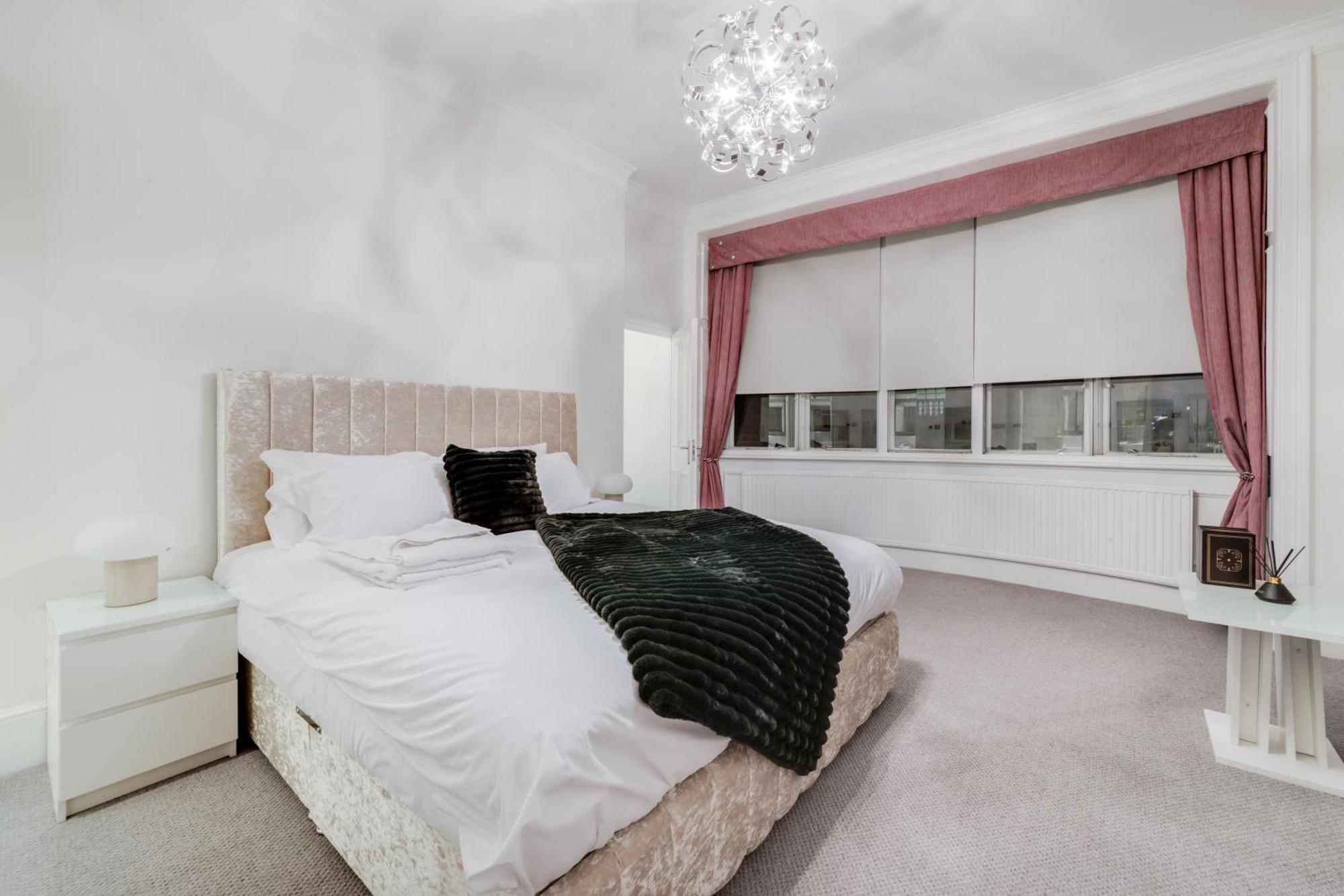 Luxury 3 Bedroom Duplex With Pool Table - 4hs Apartamento *